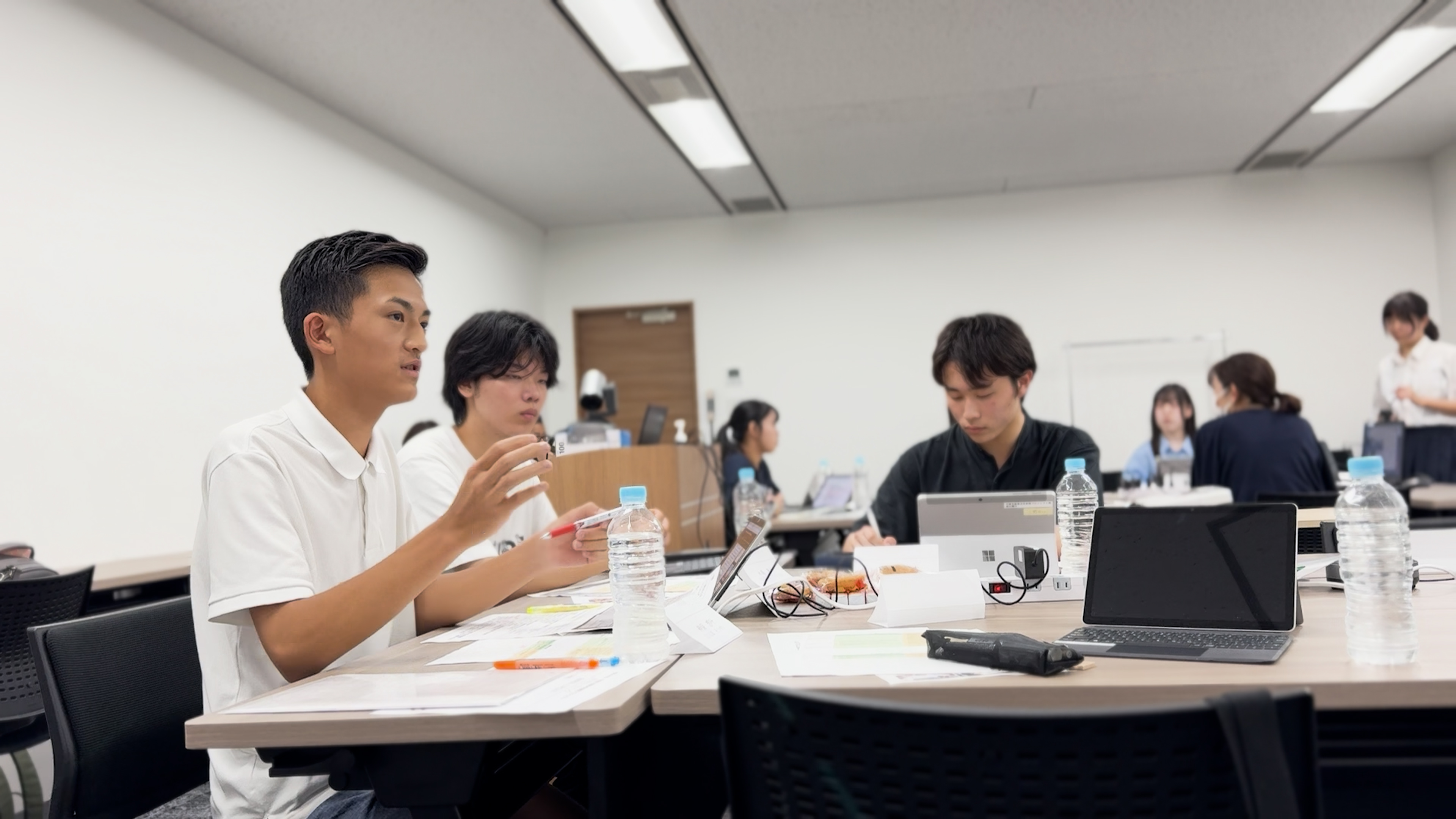 画像：グループワークの様子①